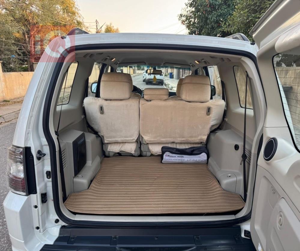 ميتسوبيشي باجيرو